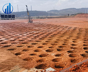 信义硅业多晶硅一期项目地块地基强夯工程
